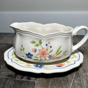 Vintage Country French Gravy Boat with Saucer Ironstone White Floral Japan 80s